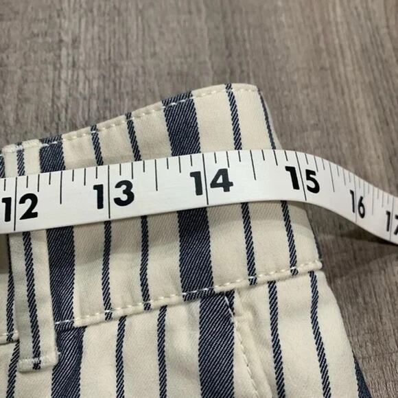 LOFT Blue & White Striped Pants โ Size 0 โ Nautical Chic! โ๐ฅ๏ธ - Picture 10 of 11